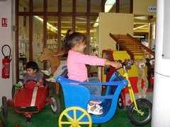 tournez manèges à la médiathèque. tournez manèges à la médiathèque.