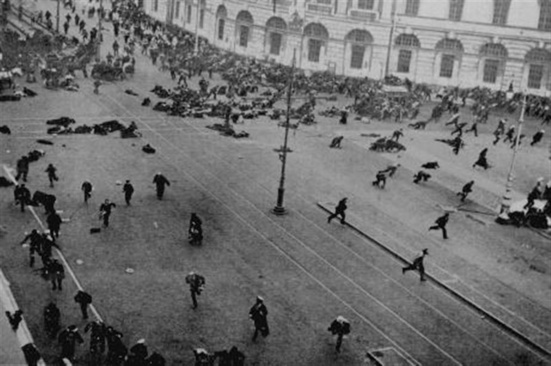 Chronique de la Révolution d'Octobre 1917 : Il y a 100 ans, le Tsar fait tirer sur les manifestants à Petrograd