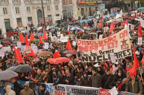 Grande journée de lutte du peuple portugais contre l'OTAN Grande journée de lutte du peuple portugais contre l'OTAN