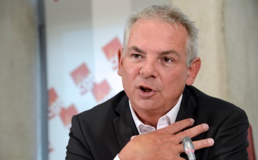 Pacte de responsabilité : la CGT dénonce un "deal" Gattaz-Hollande Pacte de responsabilité : la CGT dénonce un "deal" Gattaz-Hollande