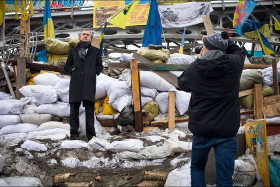 3000 personnes pour interdire à Bernard Henri Lévy de parler au nom du peuple de France
