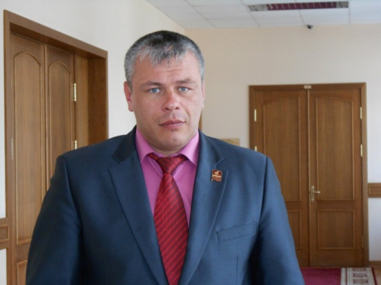 Il a quitté son mandat d'élu pour se battre dans le Donbass, portrait du communiste Alexander Negrebetskikh Il a quitté son mandat d'élu pour se battre dans le Donbass, portrait du communiste Alexander Negrebetskikh