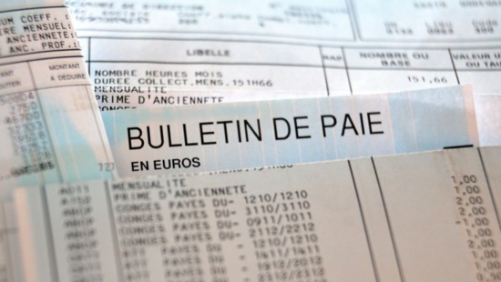 Infographie: des salaires en baisse en France