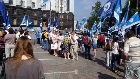 Ukraine : L’éruption sociale dans un pays gangrené par les oligarques