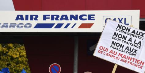 Air France : les gardes à vue des cinq salariés prolongées