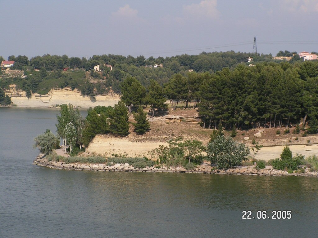 L'ETANG DE L'OLIVIER L'ETANG DE L'OLIVIER