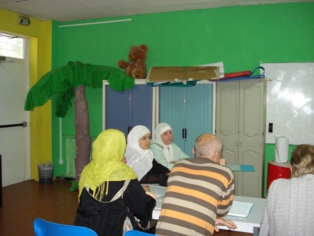 cours d'alphabétisation. cours d'alphabétisation.