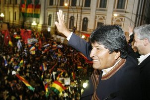 Bolivie: Evo Morales confirmé par 60% de 'oui' au référendum