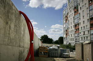 Mur de la honte en France: institutionnalisation de la ségrégation Mur de la honte en France: institutionnalisation de la ségrégation