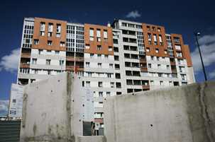 Mur de la honte en France: institutionnalisation de la ségrégation Mur de la honte en France: institutionnalisation de la ségrégation