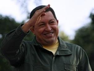 Visite symbolique de Chavez à Cuba après son succès au référendum