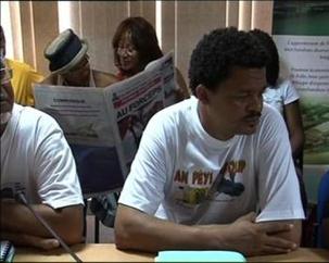 Des nouvelles du front de Guadeloupe Des nouvelles du front de Guadeloupe