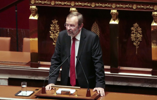 Jean-Jacques Candelier (PCF) propose d'étudier la mise en place d'une «immunité ouvrière»