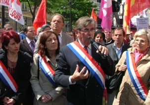 Des sénateurs qui ne peuvent pas rentrer
au Sénat Des sénateurs qui ne peuvent pas rentrer
au Sénat