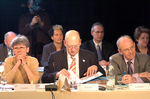 Les villes communistes osent ... Les villes communistes osent ...