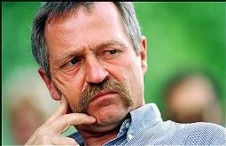 Quand José Bové renie sa campagne du "non" de 2005 (de Maxime Vivas)