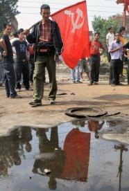 Népal: une grève générale à l'appel de jeunes maoïstes paralyse Katmandou