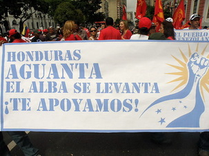 Coup d'Etat militaire au Honduras: rassemblement devant l'ambassade du Honduras à Paris