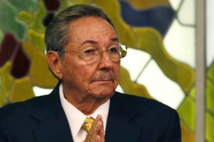 Le Honduras a un seul président déclare Raul Castro