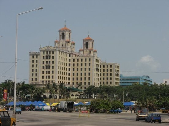 Fidel ! Fidel ! ¿ Que tiene Fidel, que el imperialismo no puede con el ? (partie 2)