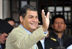 Equateur: Correa promet une radicalisation à l'aube de son deuxième mandat