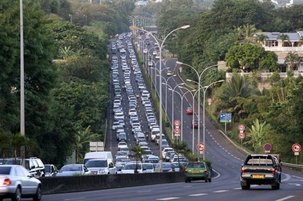 Polynésie: une grève illimitée contre les licenciements, la vie chère a commencé Polynésie: une grève illimitée contre les licenciements, la vie chère a commencé