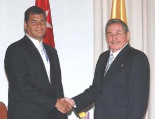 Raul Castro discute de l'Amérique latine avec Rafael Correa