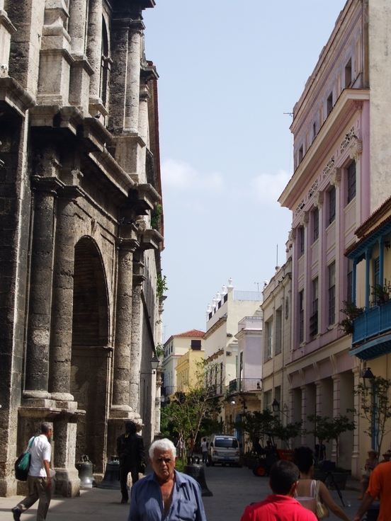 Ballade à la Havane: la Habana Vieja et le Castillo de San Carlos de la Cabana