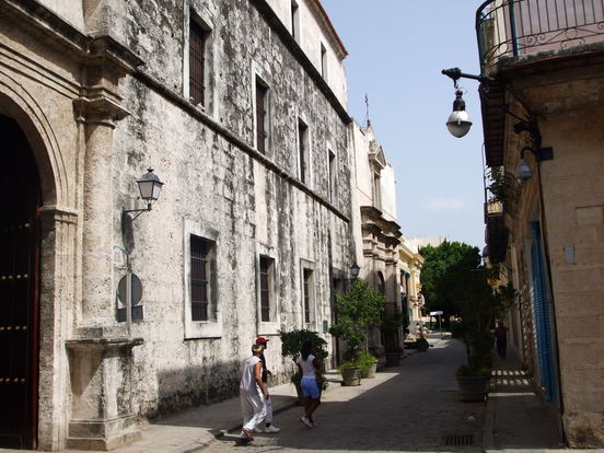 Ballade à la Havane: la Habana Vieja et le Castillo de San Carlos de la Cabana
