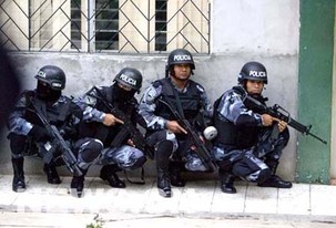 Solidarité avec le HONDURAS : ZELAYA seul Président légitime ! Solidarité avec le HONDURAS : ZELAYA seul Président légitime !