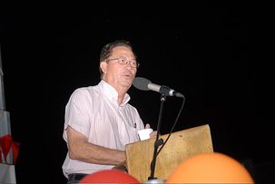 Saint Louis (La Réunion) : Claude Hoarau l'emporte avec 52,09% des suffrages Saint Louis (La Réunion) : Claude Hoarau l'emporte avec 52,09% des suffrages