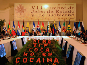 Au sommet de Cochabamba (Bolivie) l'ALBA lance le Sucre pour mettre fin au règne du Dollar