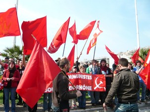 « Nés alors que le Mur tombait et « fiers d’être cocos » « Nés alors que le Mur tombait et « fiers d’être cocos »