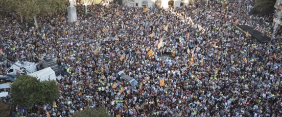 Des concentrations massives dans toute la Catalogne pour la défense des libertés