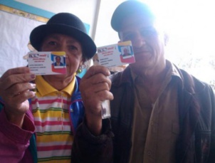 335.493 cartes remises pour le 1er weekend de "carnetizacion" au PSUV 335.493 cartes remises pour le 1er weekend de "carnetizacion" au PSUV