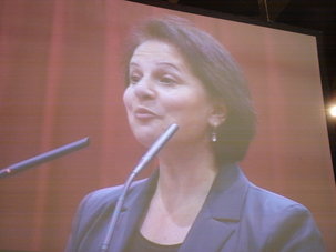 Historique : le socialisme du XXIème siècle adopté par le congrès du MJCF Historique : le socialisme du XXIème siècle adopté par le congrès du MJCF