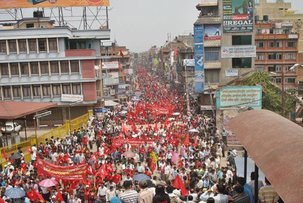 Nepal : Un premier mai gigantesque, la grève générale confirmée