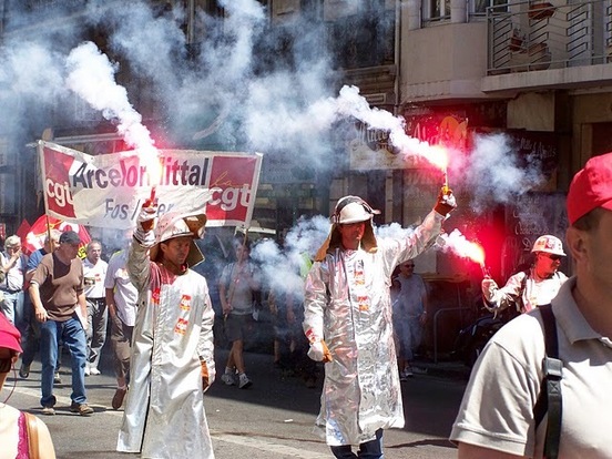 100.000 manifestants à Marseille pour la retraite à 60 ans !