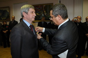 "Intoxication anticommuniste en Europe" "Intoxication anticommuniste en Europe"