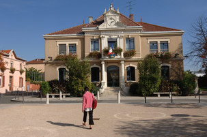 Expulsions locatives : le maire PCF de Pierre-Bénite convoqué au tribunal Expulsions locatives : le maire PCF de Pierre-Bénite convoqué au tribunal