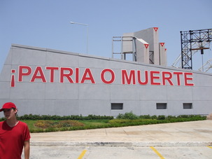 PCF/CUBA : Camarades, Ne vous trompez pas de cible ! PCF/CUBA : Camarades, Ne vous trompez pas de cible !