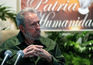 Cuba: Fidel Castro sur la Place de la Révolution pour la fête nationale