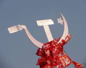 En seulement deux années, les communistes ont redressé la situation économique et sociale au Kerala En seulement deux années, les communistes ont redressé la situation économique et sociale au Kerala