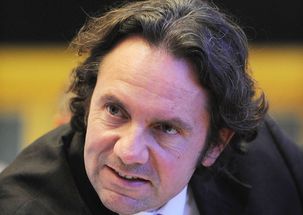 Racisme: Lefebvre, "grand vainqueur" (PCF) Racisme: Lefebvre, "grand vainqueur" (PCF)