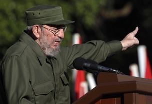 Fidel Castro prononce son premier discours en public depuis quatre ans Fidel Castro prononce son premier discours en public depuis quatre ans