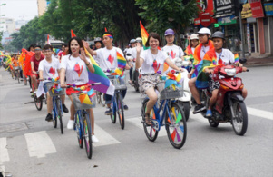 La nouvelle révolution du socialisme: Les droits LGBTQ au Vietnam et à Cuba