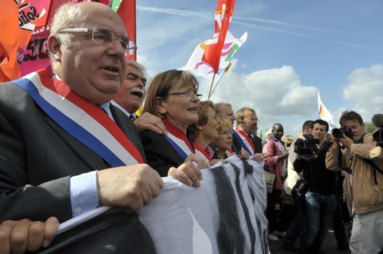 Les parlementaires communistes à la rencontre des manifestants