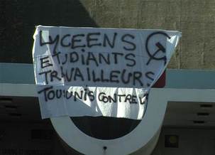 Lycéens, Etudiants, Travailleurs, tous unis pour les retraites Lycéens, Etudiants, Travailleurs, tous unis pour les retraites