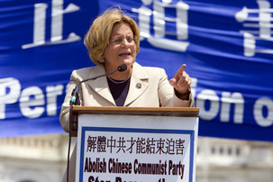 Fidel Castro met en garde contre la présence en Haïti d’un congressiste de l’extrême droite étasunienne Fidel Castro met en garde contre la présence en Haïti d’un congressiste de l’extrême droite étasunienne