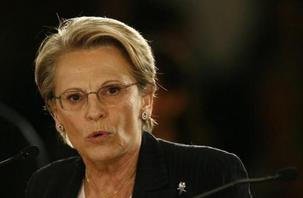 MAM prend-elle les Français pour des imbéciles ? MAM prend-elle les Français pour des imbéciles ?